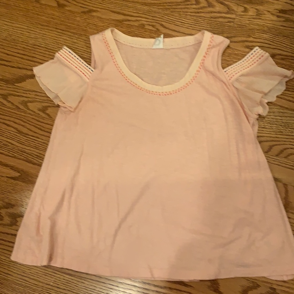 Anthropology Cold shoulder tee by Akemi + kin